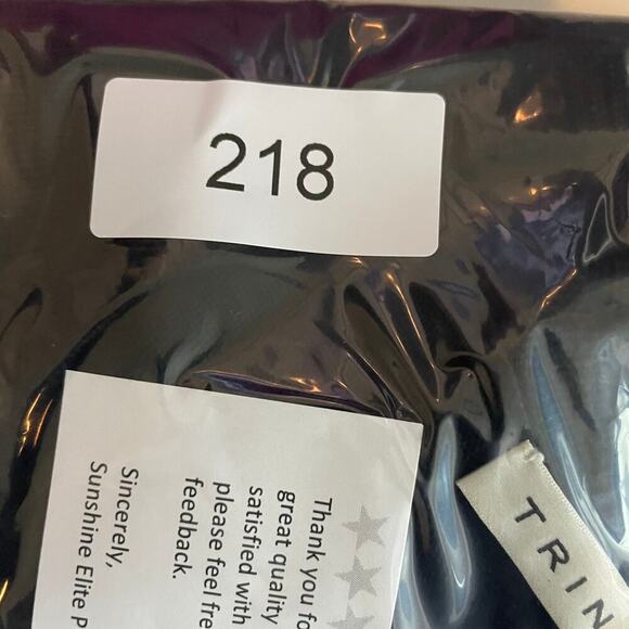 Trina Turk‎ Black Wool Embellished Jeweled Pullover Sweater Size L - Picture 7 of 7